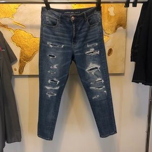 NWOT American Eagle distressed skinny jeans